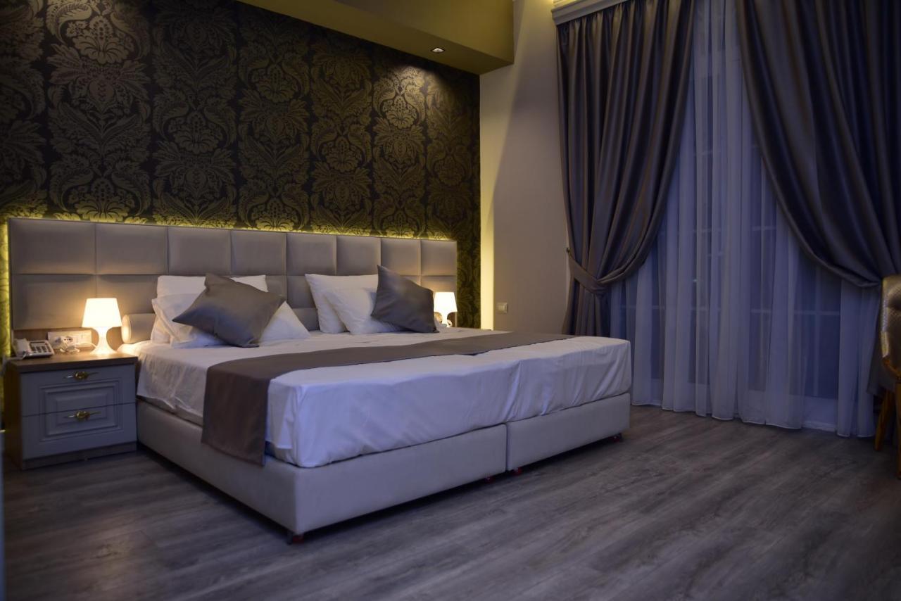 The King Resort Bërxull Extérieur photo
