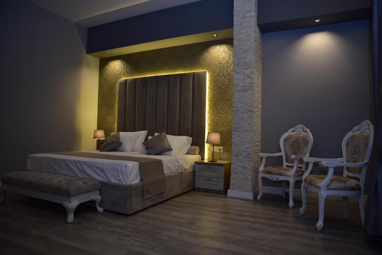 The King Resort Bërxull Extérieur photo